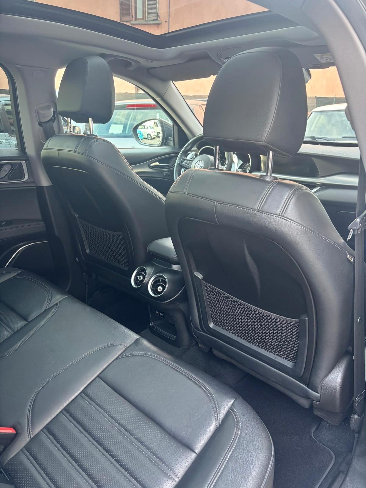 Alfa Romeo Stelvio 2.2 Turbodiesel 210 CV AT8 Q4 Veloce