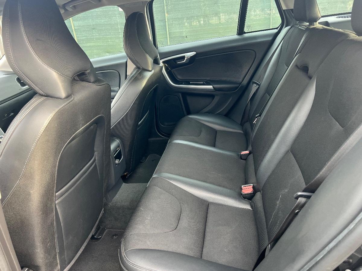 VOLVO - V60 1.6 d2 Kinetic