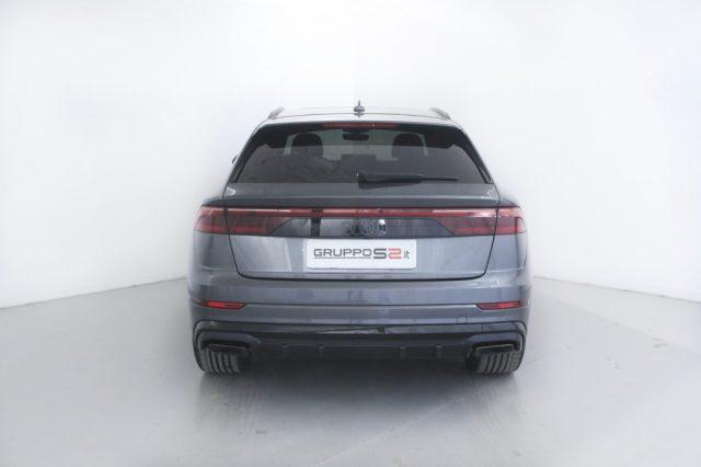 AUDI Q8 50 TDI 286 CV quattro S-line Black Edition