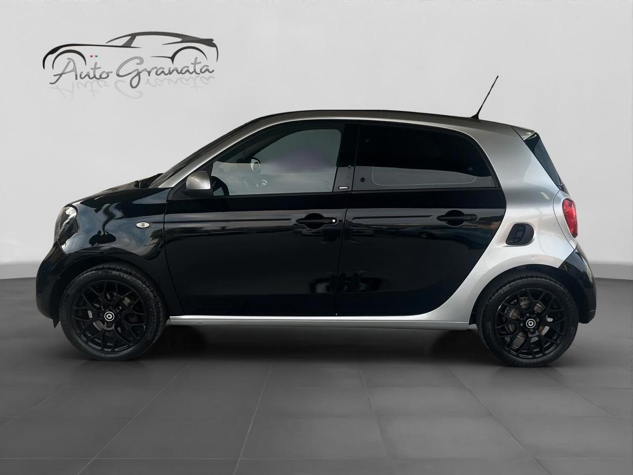 Smart ForFour 1.0 71cv Prime AUT. NEOPATENTATI SOLI 65.000KM!