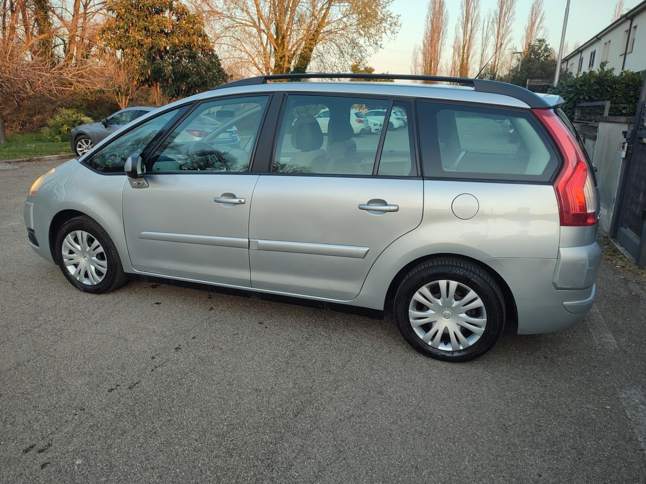 CITROEN C4 GRAND PICASSO A METANO DI CASA ECONOMICA