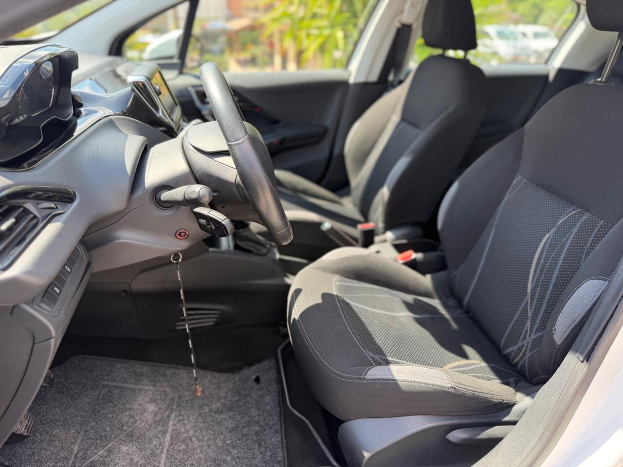 Peugeot 208 1.4 HDi 68 CV 5 porte Active
