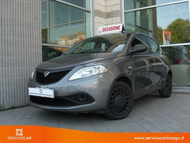 Lancia Ypsilon 1.0 FireFly 5 porte S&S Hybrid Ecochic Silver