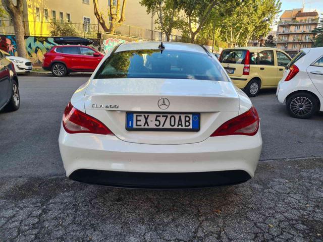 MERCEDES-BENZ CLA 200 Executive