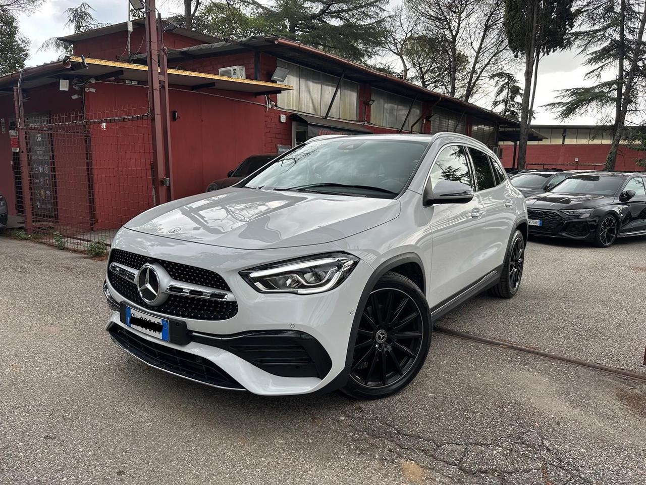 Mercedes-benz GLA 200 Automatic Premium amg kamera *promo*
