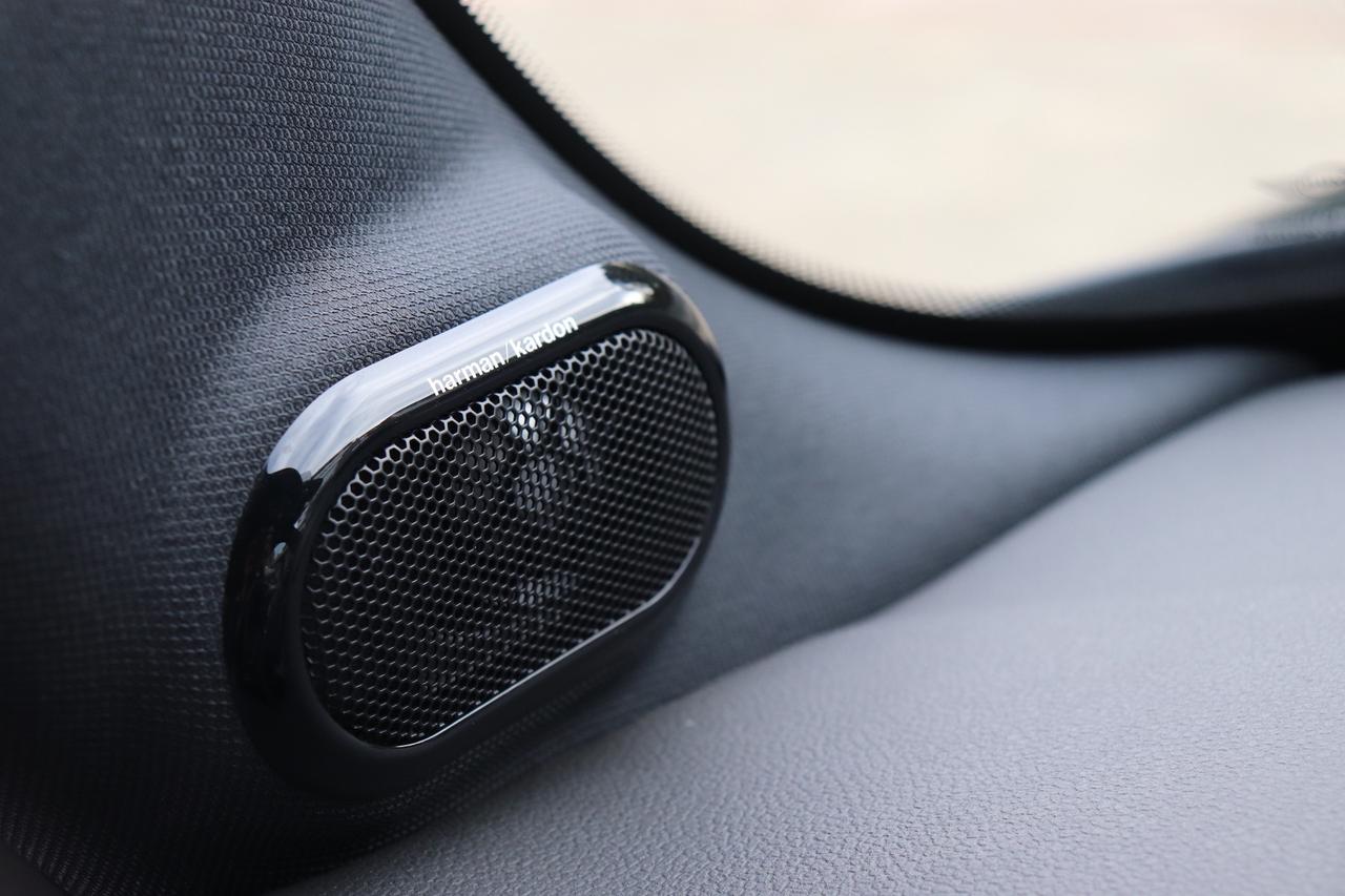 Mini 2.0 John Cooper Works Pat Moss Edition