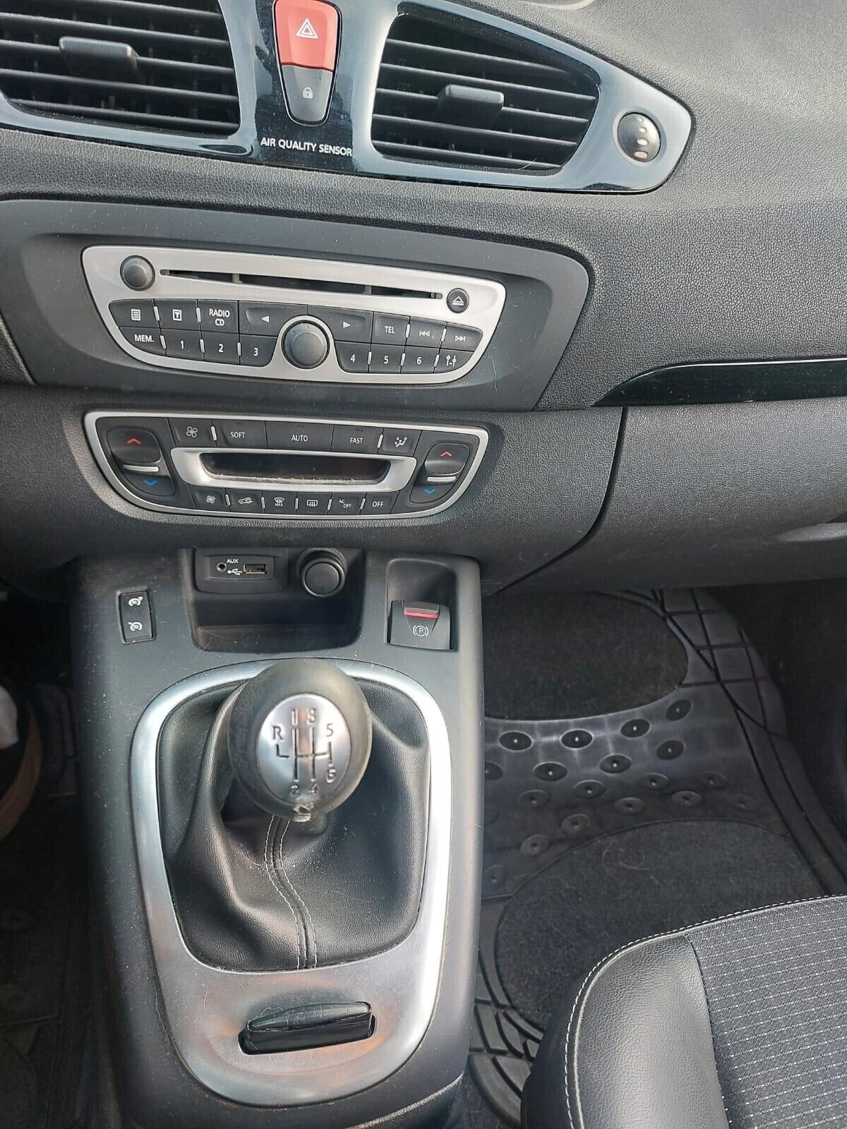 Renault Scenic Scénic X-Mod 1.5 dCi 110CV Luxe