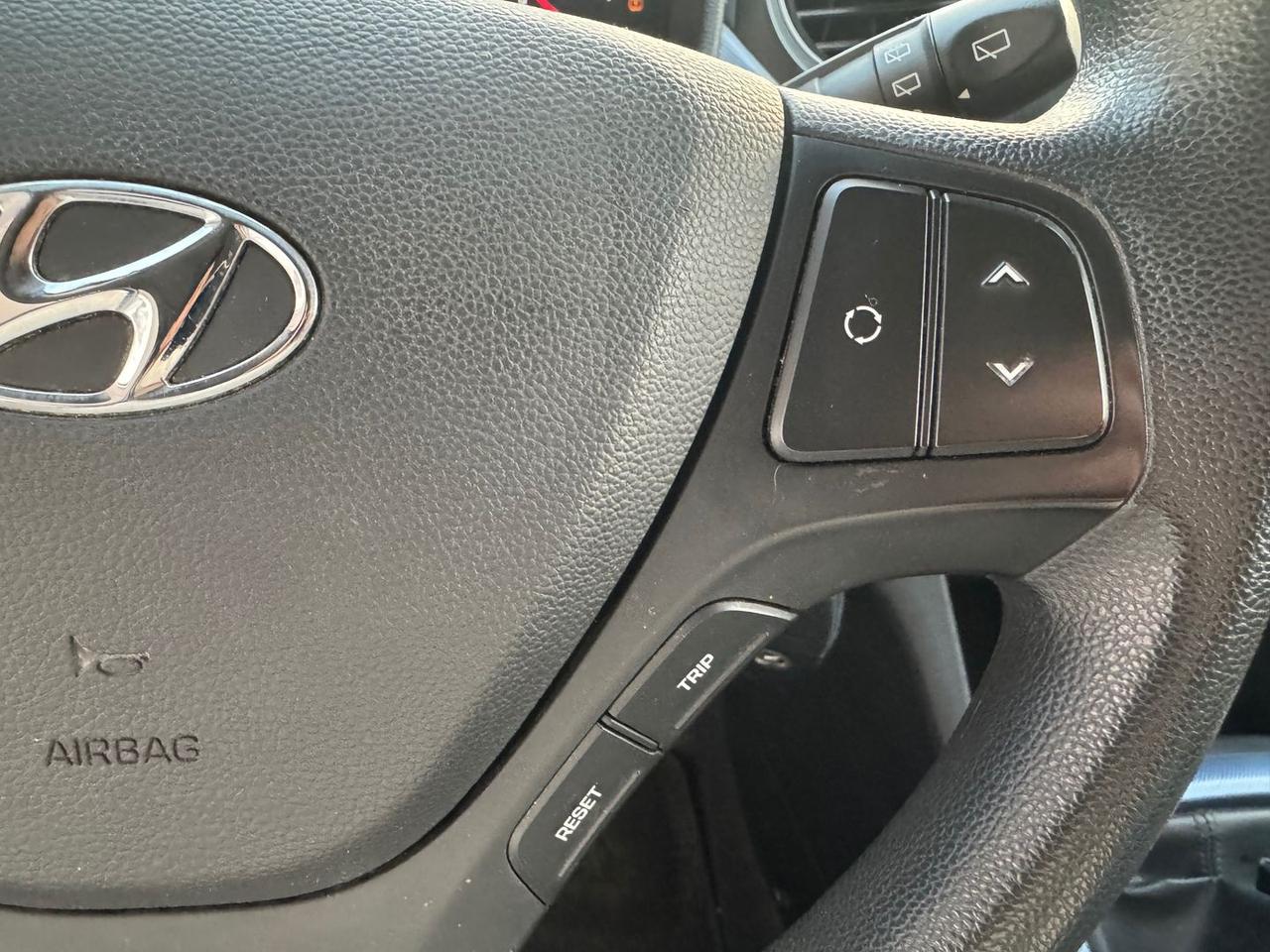 Hyundai i10 Sound Edition 1.0 LPG #9545