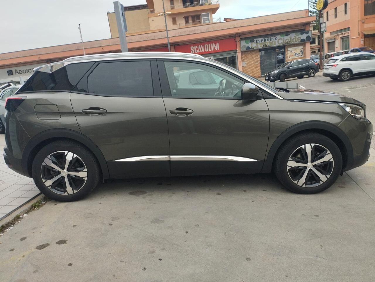 Peugeot 3008 BlueHDi 130 S&S EAT8 Allure