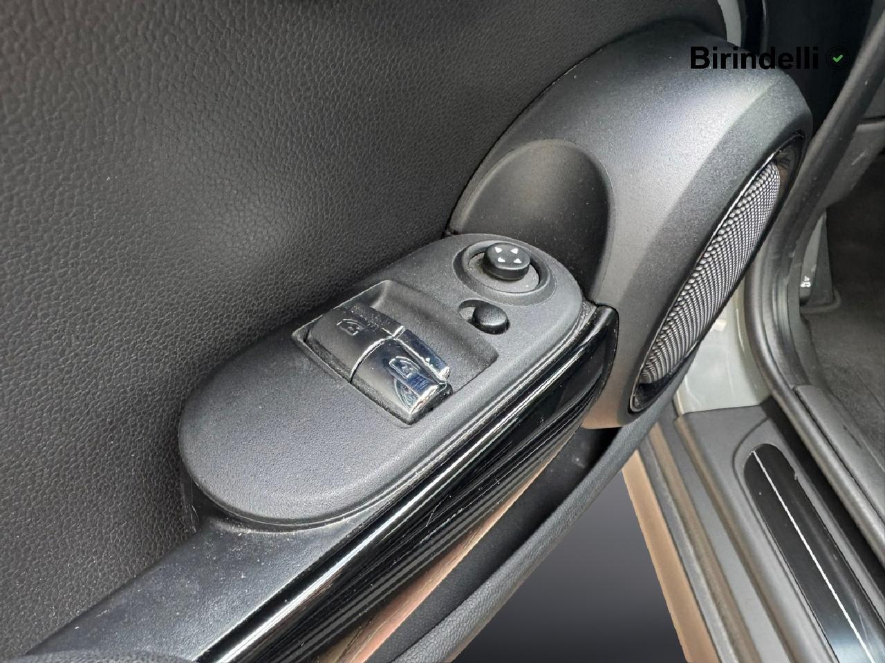 MINI Mini 4ª serie (F56) - Mini 1.5 One Camden Edition