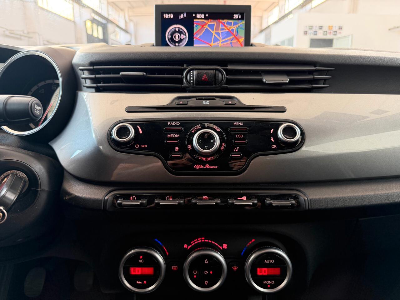 Alfa Romeo Giulietta 1.4 Turbo MultiAir Distinctive