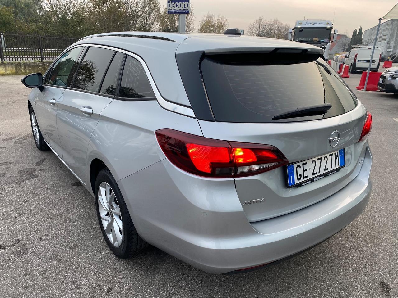 Opel Astra 1.5 CDTI 122 CV S&S Sports Tourer Business Elegance