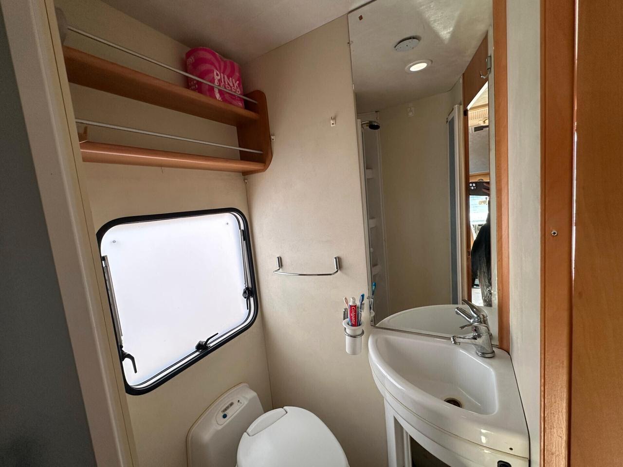 SEA Camper Mansardato Sharky M6