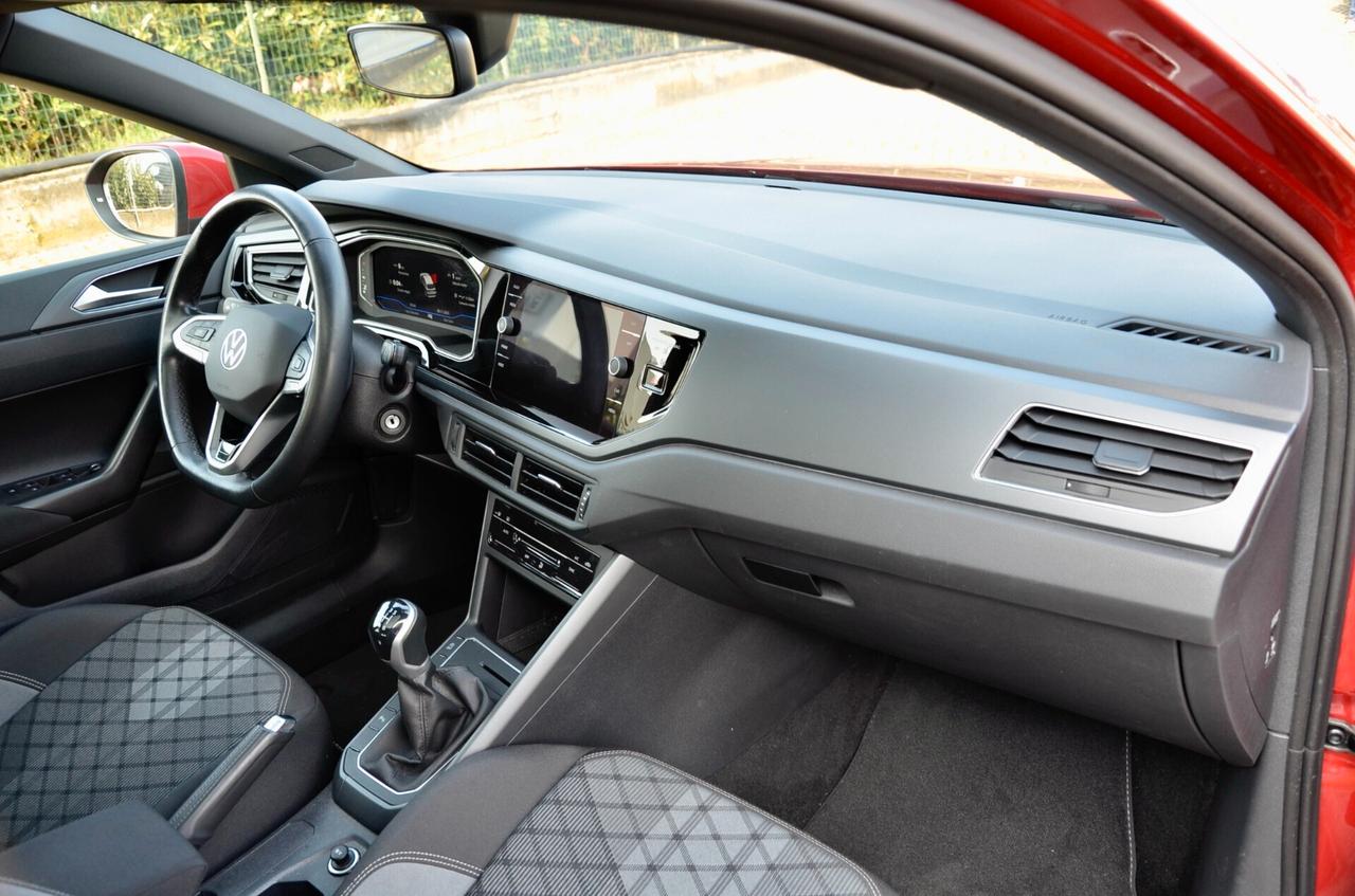 VOLKSWAGEN TAIGO 1.0 TSI R-LINE 110cv, UNICOPROPRIETARIO, SERVICE UFF VW, TETTO, APPLE ANDROID, 18", EURO 6D, PERMUTE