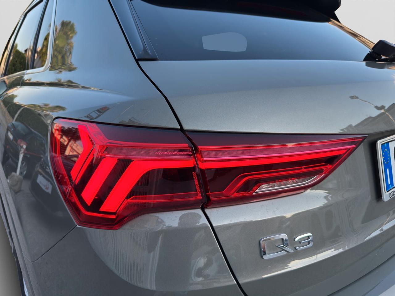 Audi Q3 35 TDI S tronic-S-LINE EST.