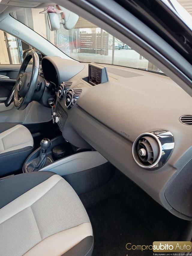 AUDI A1 SPB 1.6 TDI S tronic Attraction