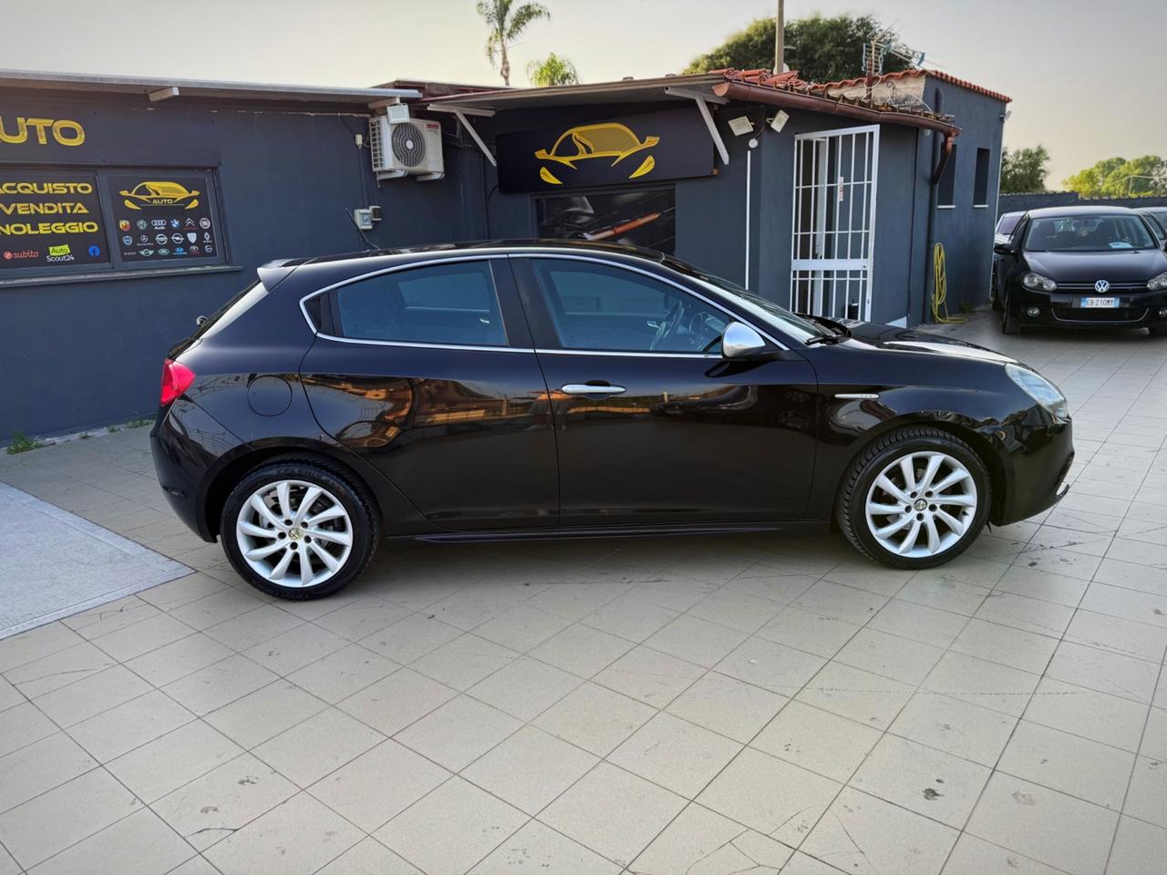Alfa Romeo Giulietta 1.6 JTDm-2 105 CV Progression Garanzia 12 Mesi