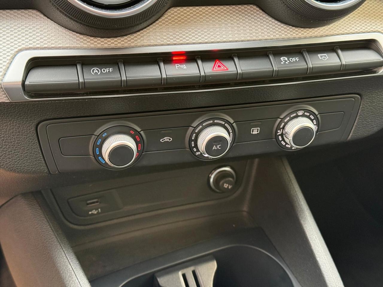 Audi Q2 30 2.0 TDI 115cv Business 2022