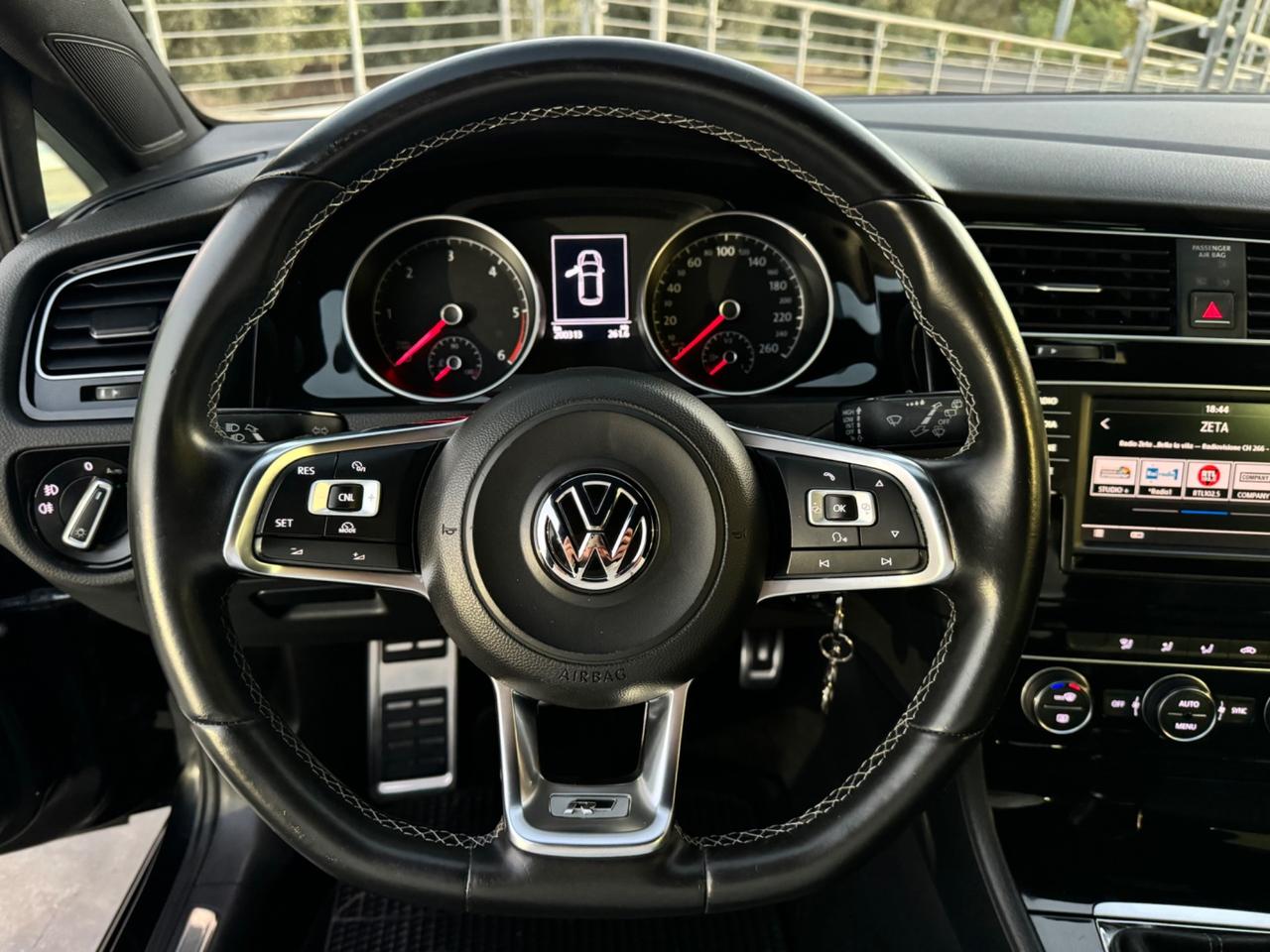 Volkswagen Golf 2.0 TDI 150cv 5p. Highline BlueMotion Technology R-Line