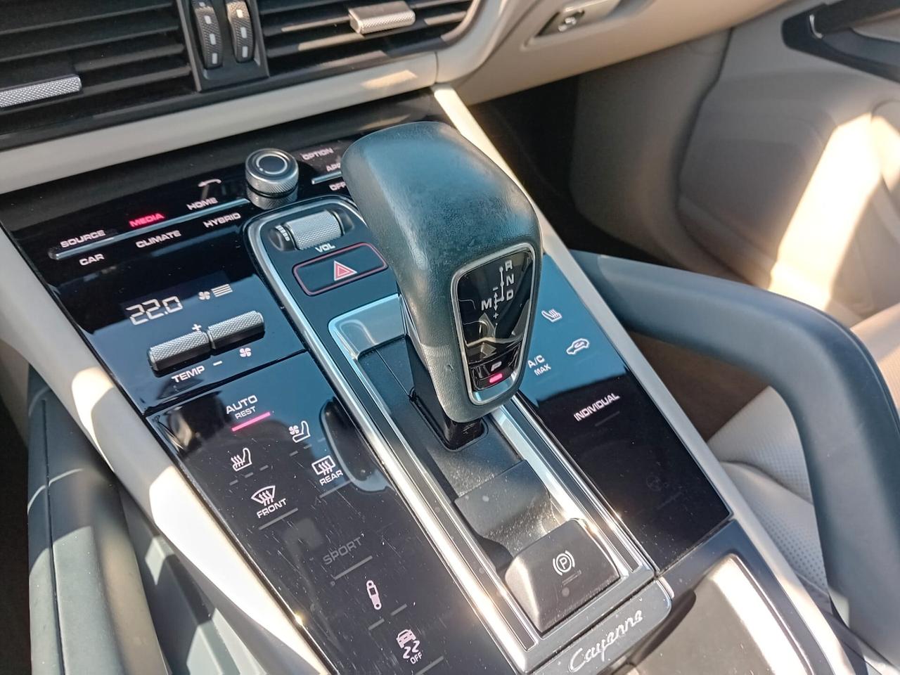 Porsche Cayenne 3.0 e-hybrid tiptronic Plug-in Service Porsche