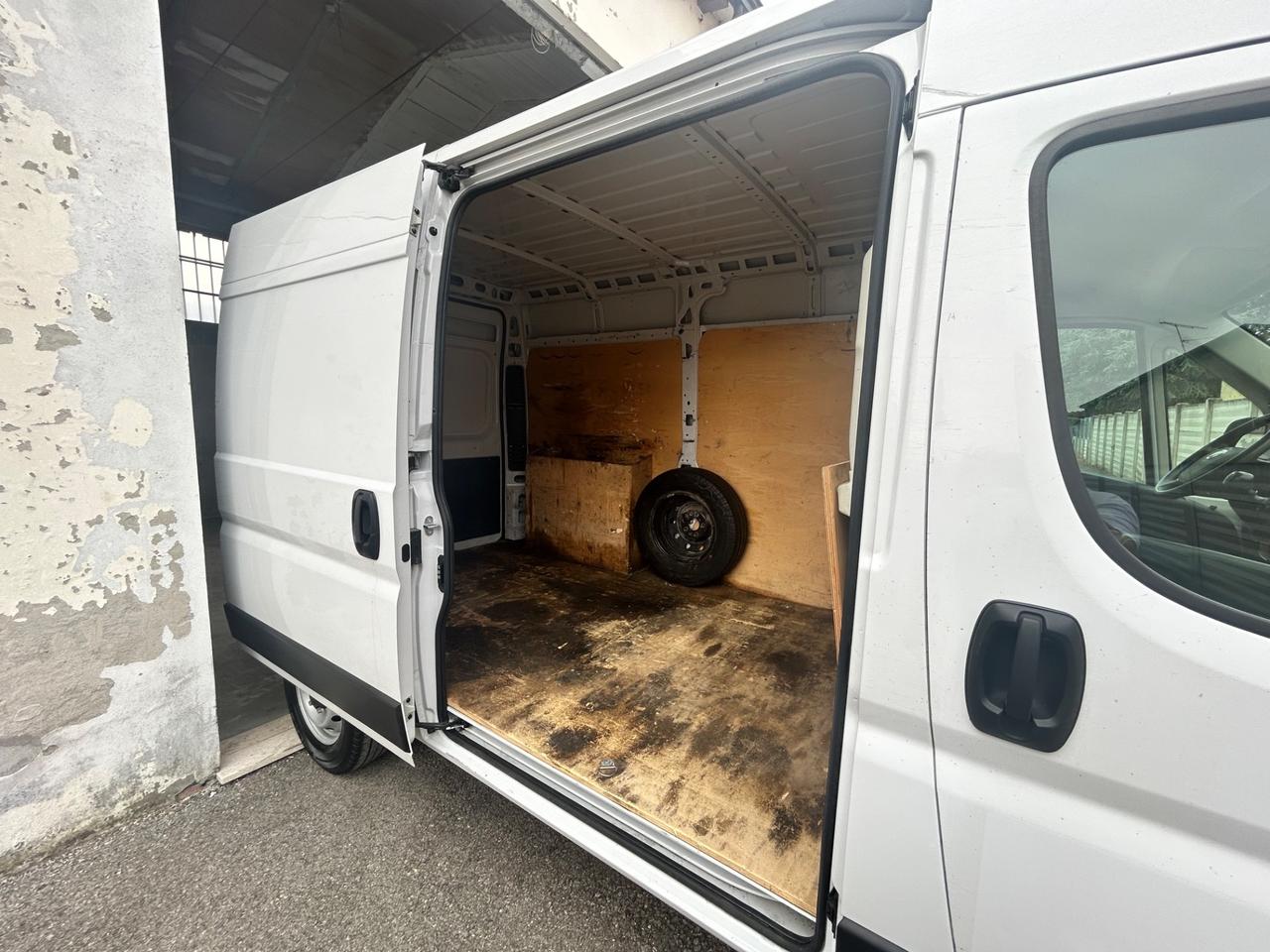 Fiat Ducato 35 2.3 MJT 140CV PLM-SL-TA Furg.Maxi