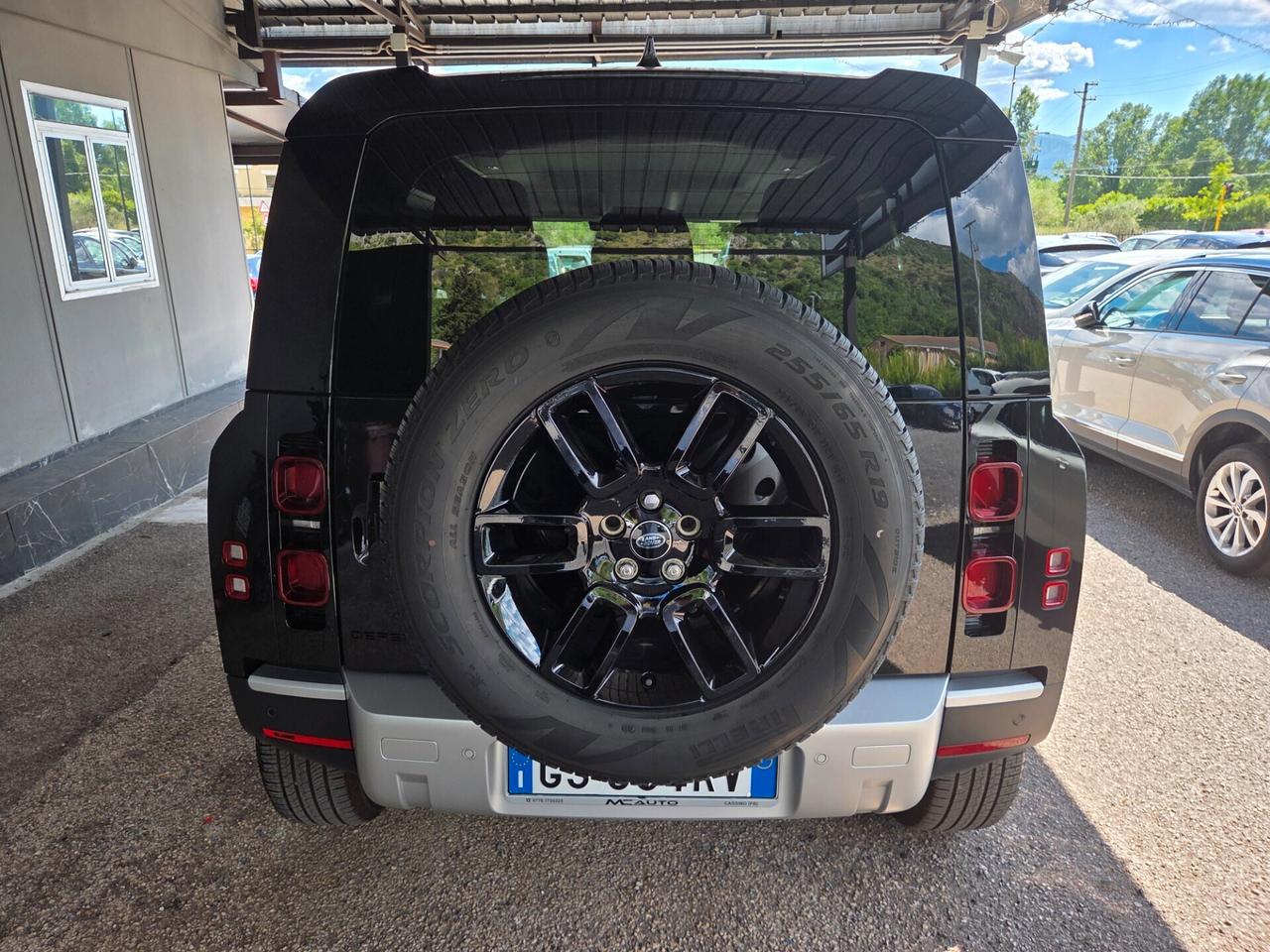 Land Rover Defender Auto X-Dynamic SE 37.000KM!!