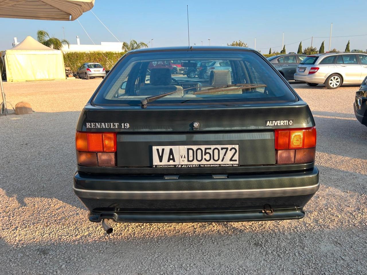 Renault R 19 1.2 5 porte TRE