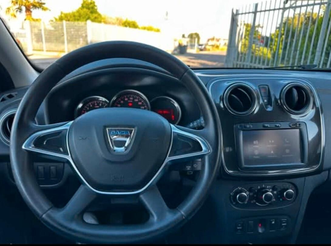 Dacia Sandero 1.0 SCe 12V 75CV Lauréate
