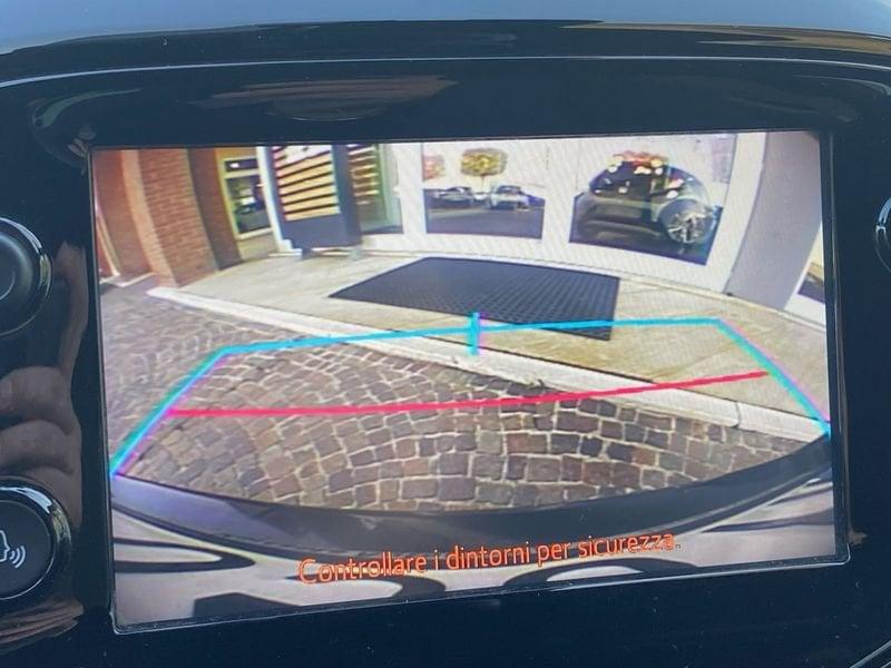 Toyota Aygo Aygo Connect 1.0 VVT-i 72 CV 5 porte x-play