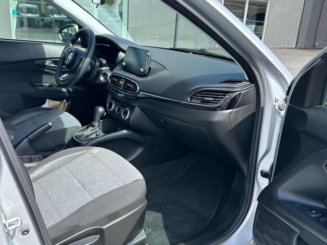 FIAT Tipo 1.5 Hybrid DCT 5 porte Cross