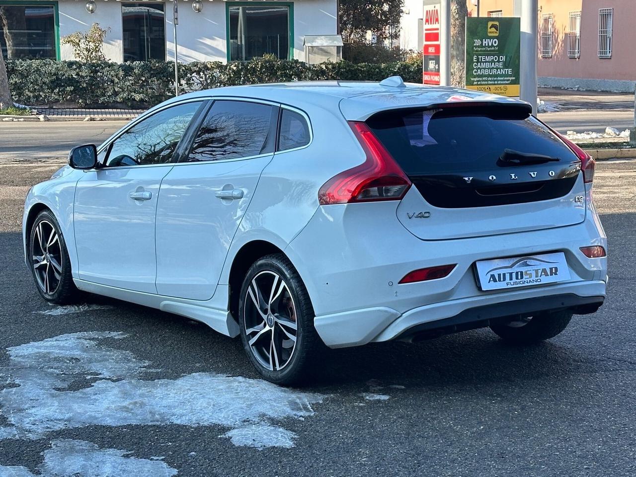 Volvo V40 D2 1.6 Geartronic r-design 2015