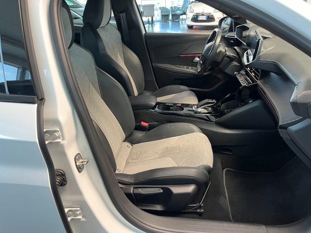 PEUGEOT 208 motore elettrico 136 CV GT Pack
