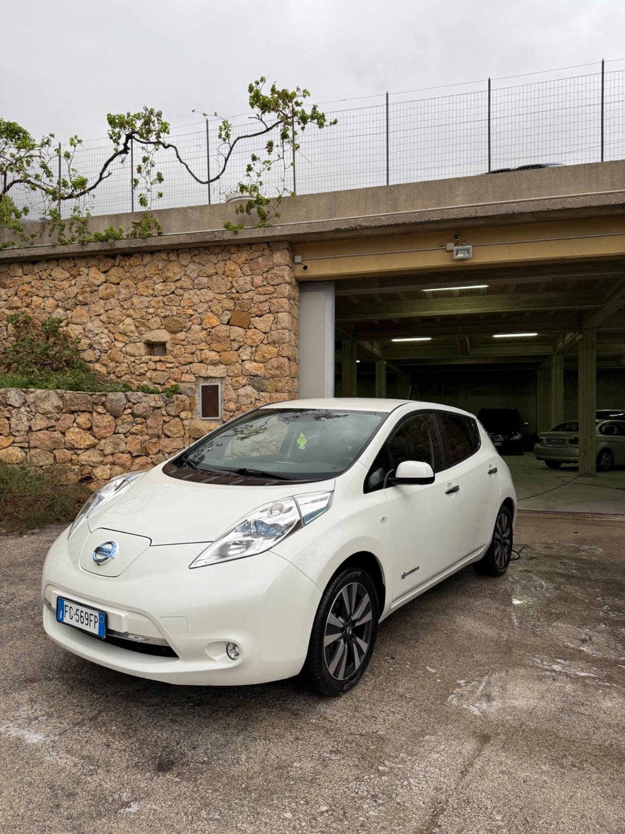 Nissan Leaf Tekna 30KWh