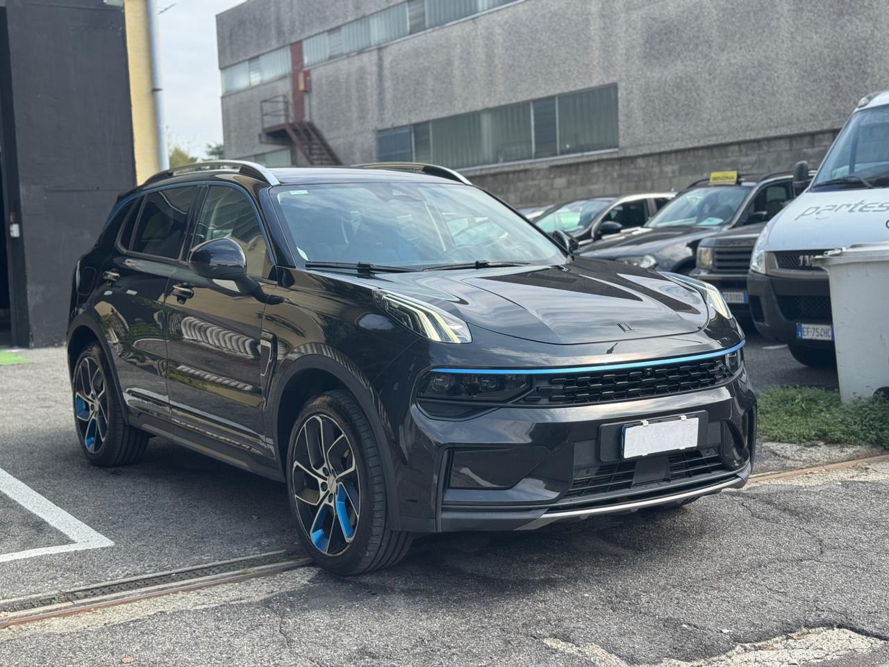Lynk&co 01 PHEV (192 kw)