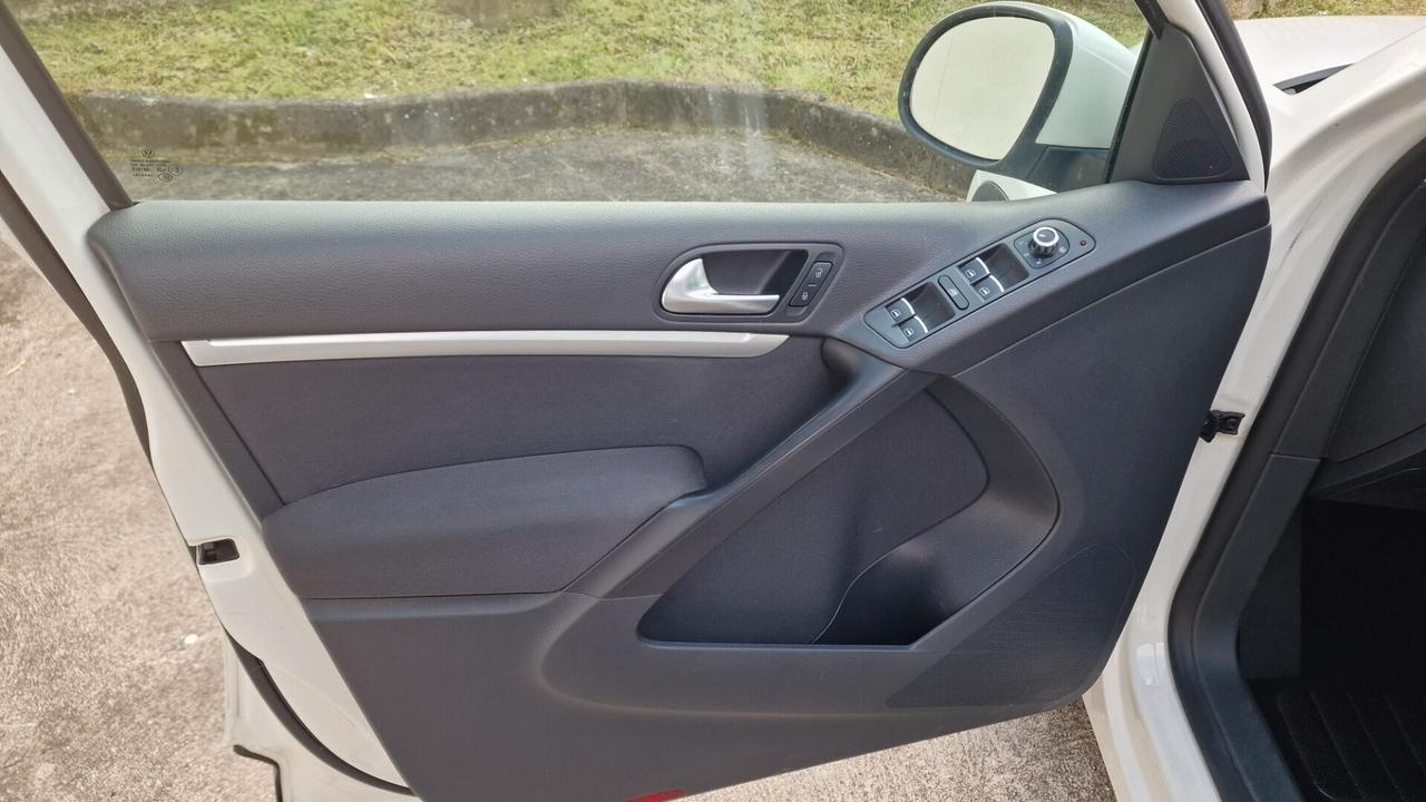 Volkswagen Tiguan 2.0 TDI 140CV 4MOTION DSG Sport & Style