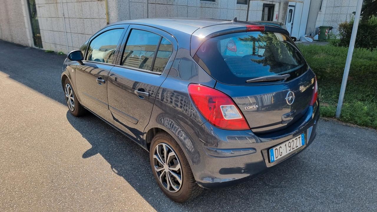 Opel Corsa 1.2 5 porte Enjoy