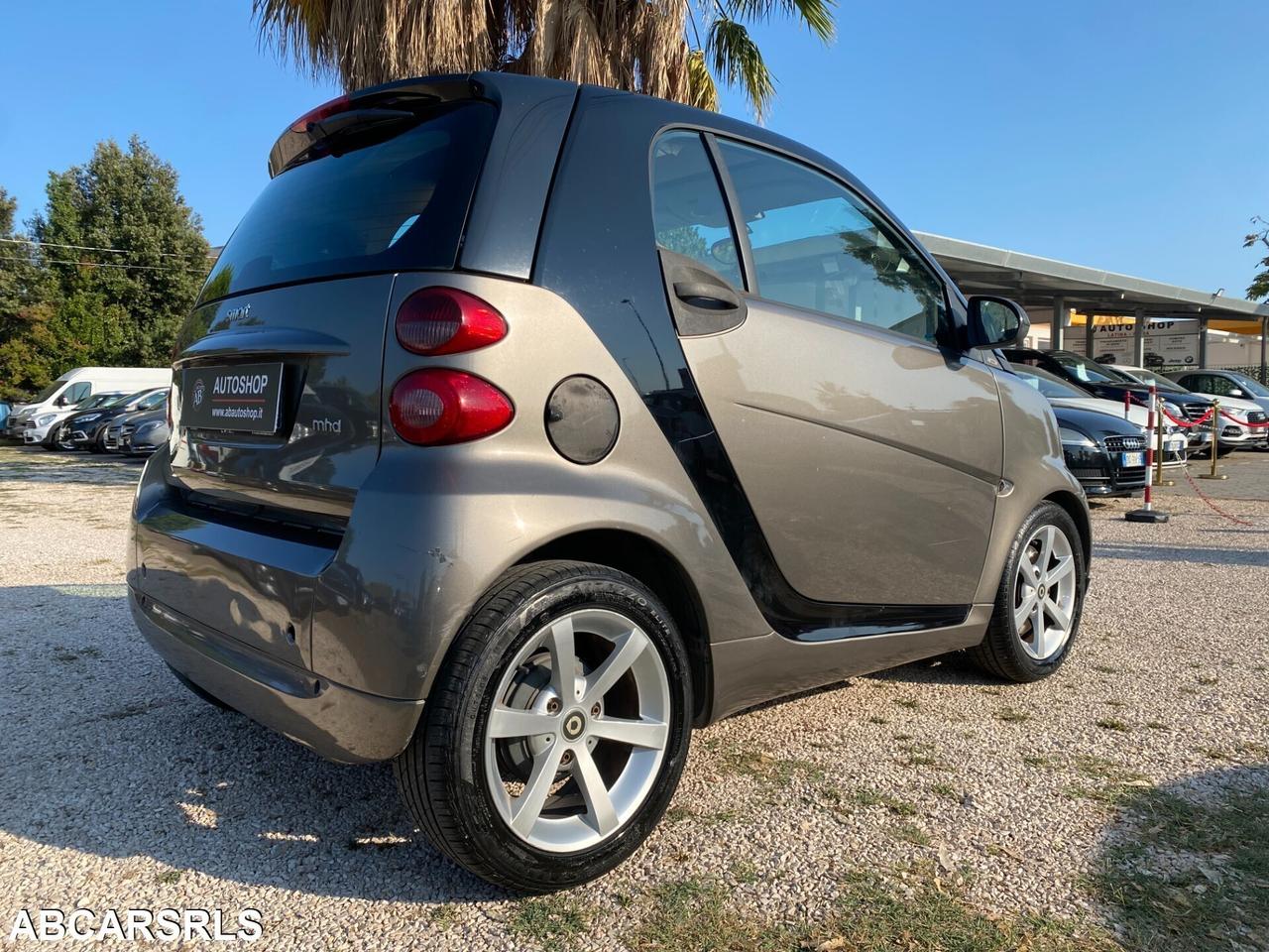SMART - Fortwo - 1000 52 kW MHD coupé passi