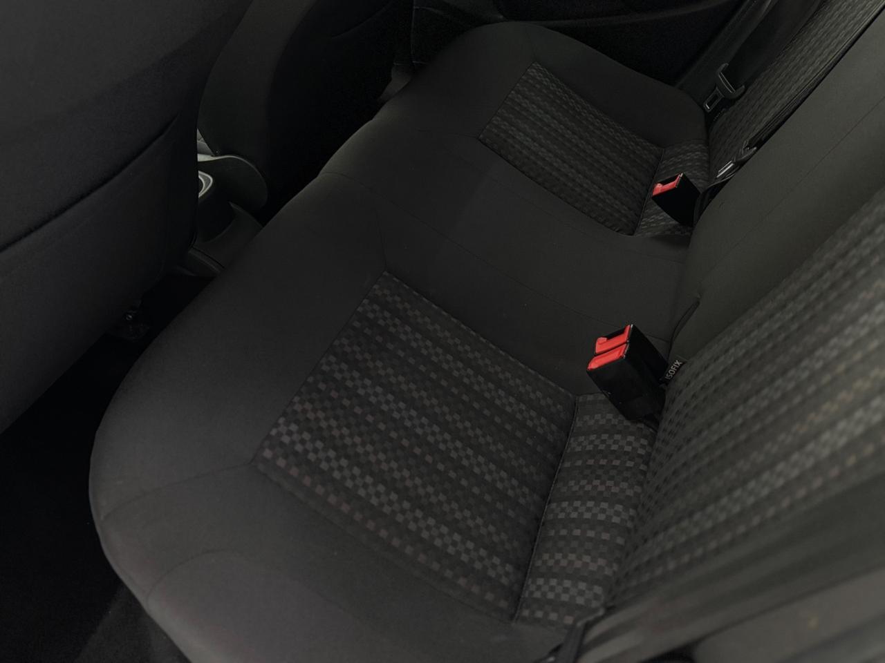 Volkswagen Polo 1.0 Trendline Full Optional
