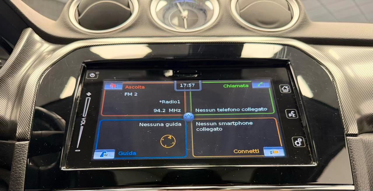 Suzuki Vitara 1.4 Hybrid Top