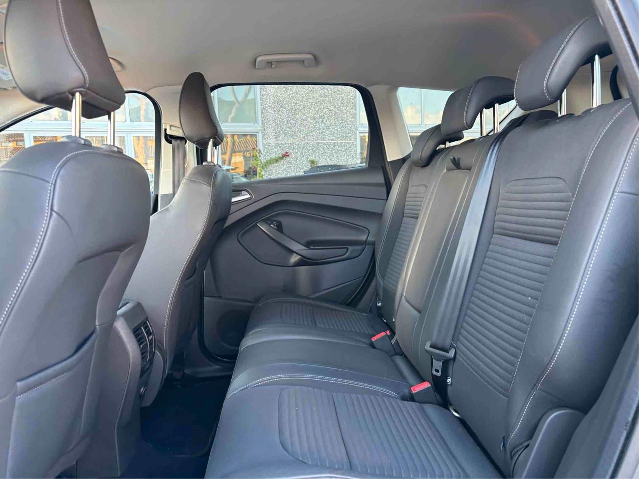 Ford Kuga 1.5 TDCI 120 CV S&S 2WD Titanium