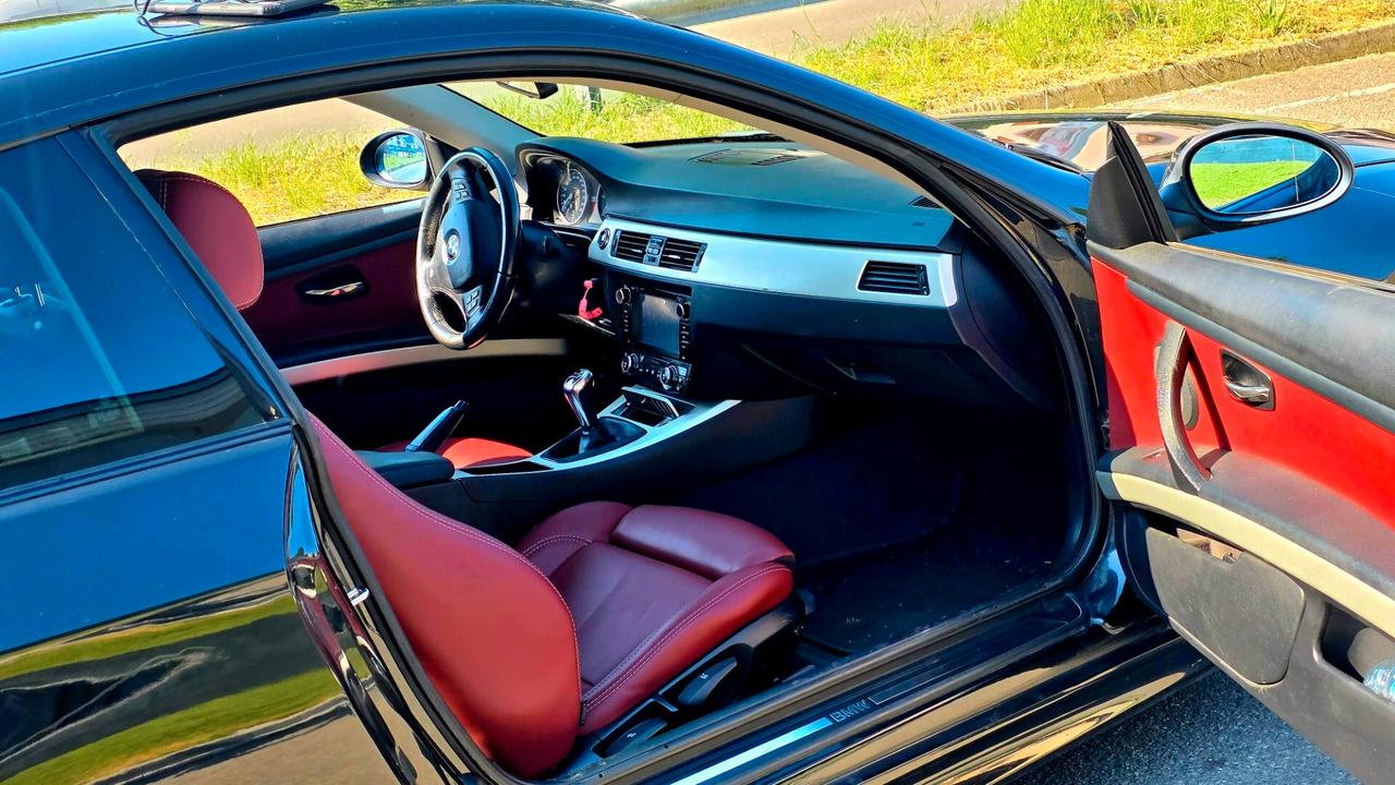 Bmw 320d E92 coupè Interni pelle rosso