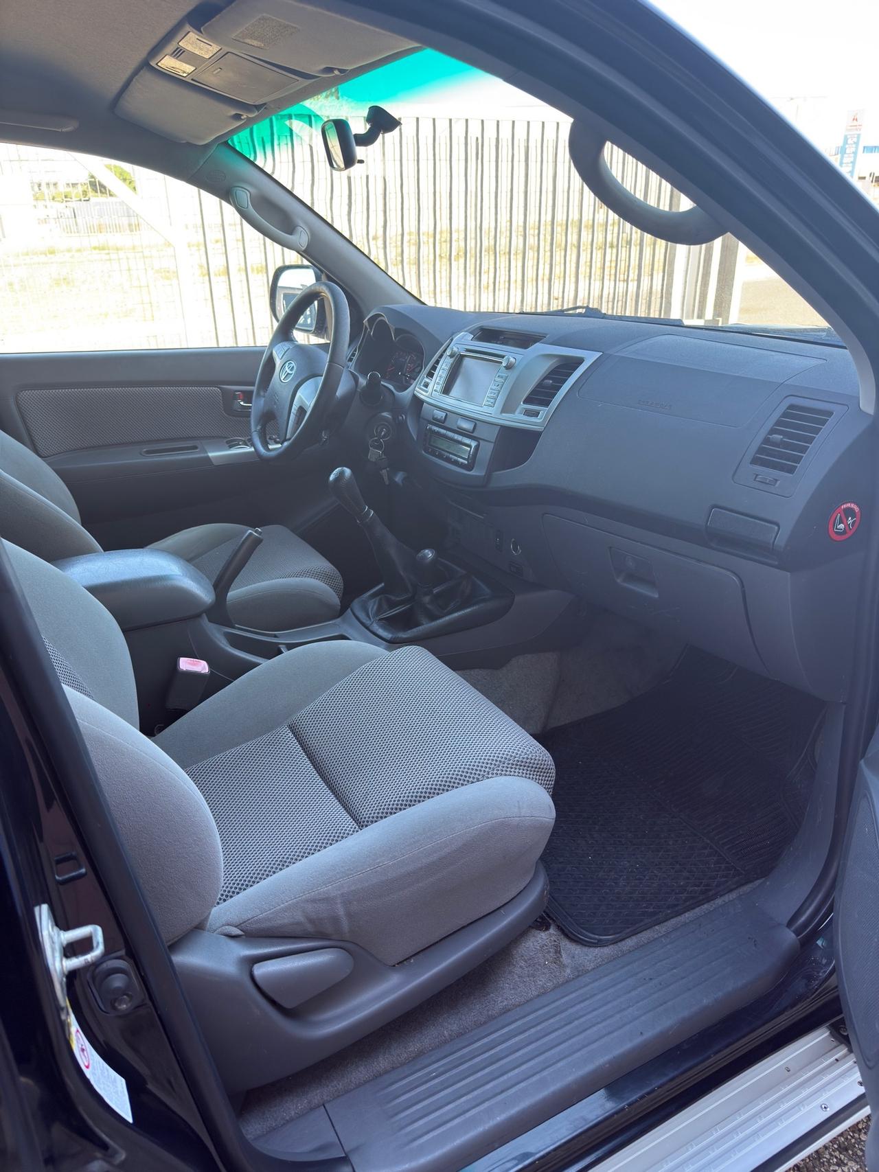 Toyota Hilux 3.0 D-4D 4WD my12"