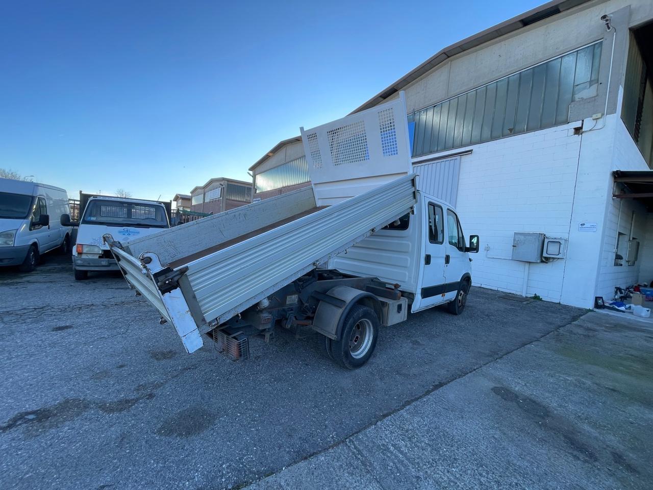Iveco Daily 35C15 3.0 Hpi PL-RG Cabinato