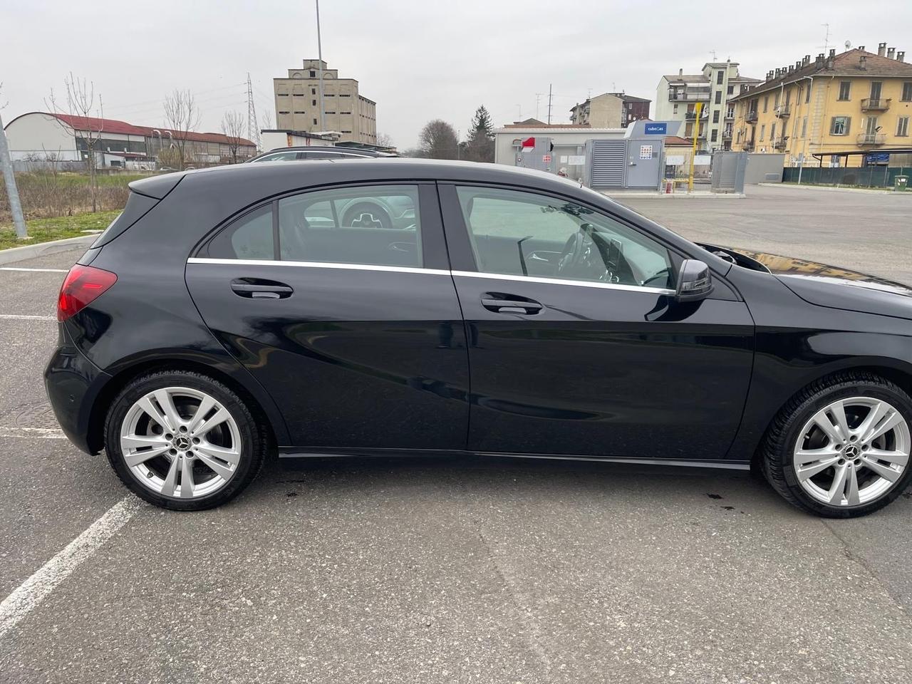 Mercedes-benz A 180 A 180 d Automatic Premium