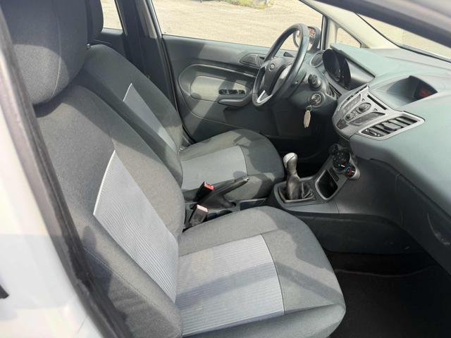 FORD Fiesta 1.4 TDCi 68CV 5p Titanium senza lavoro da fare