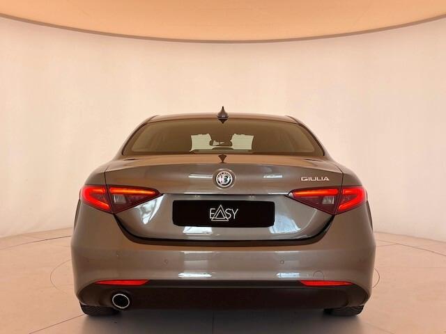 Alfa Romeo Giulia 2.2 t Business 150cv auto