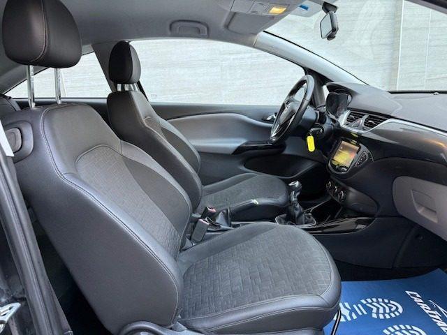 OPEL Corsa 1.2 Coupé Cosmo