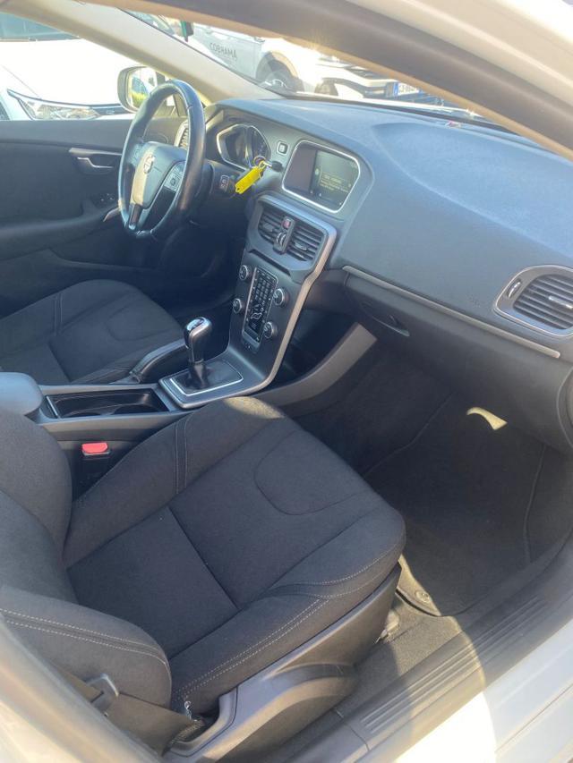VOLVO V40 D2 Business NEO PATENTATO