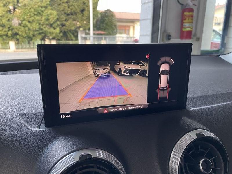 Audi Q2 Q2 35 TFSI S tronic Identity Black