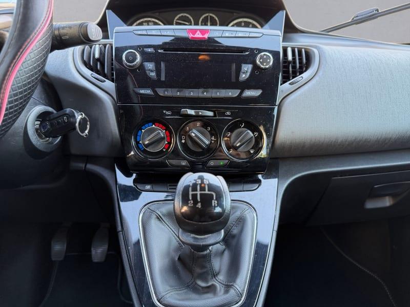 LANCIA YPSILON 1.2 69 CV 5 PORTE GPL E